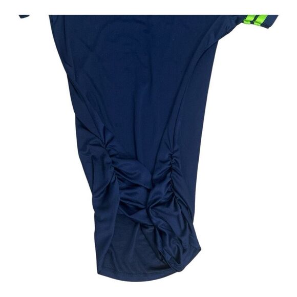 Seattle Seahawks 16 Maternity Blue T-Shirt Size L Rhinestone Short-Sleeve V-Neck - Picture 8 of 9